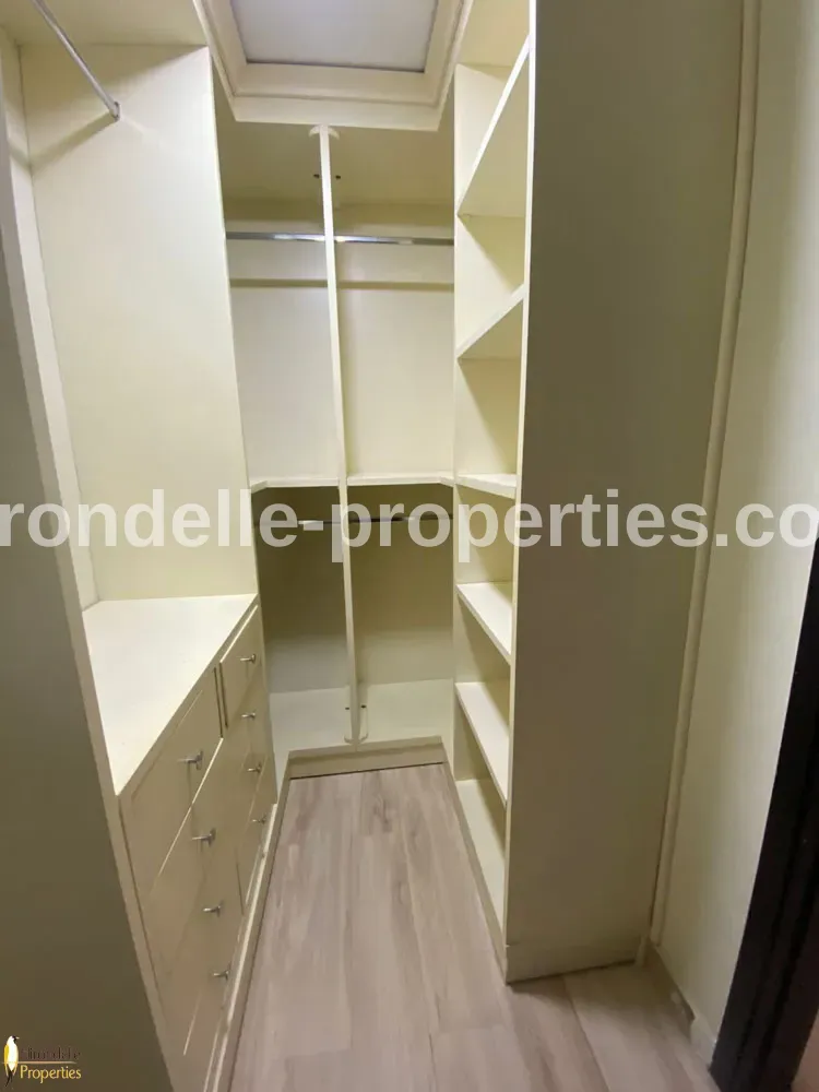 Bright Apartment For Rent In Eastown sodic