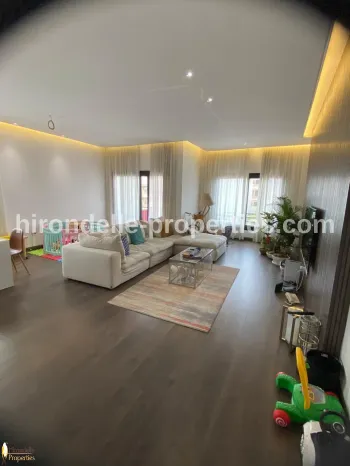 Apartment For Rent In West Golf - Compound