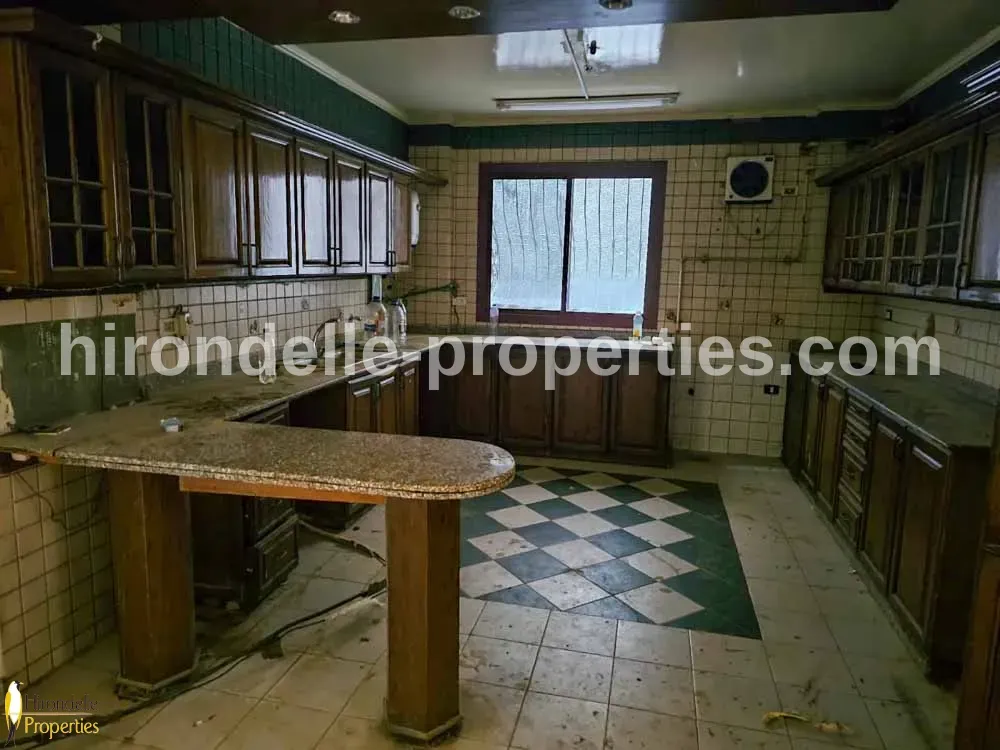 Spacious Flat For Sale in Maadi (375m)