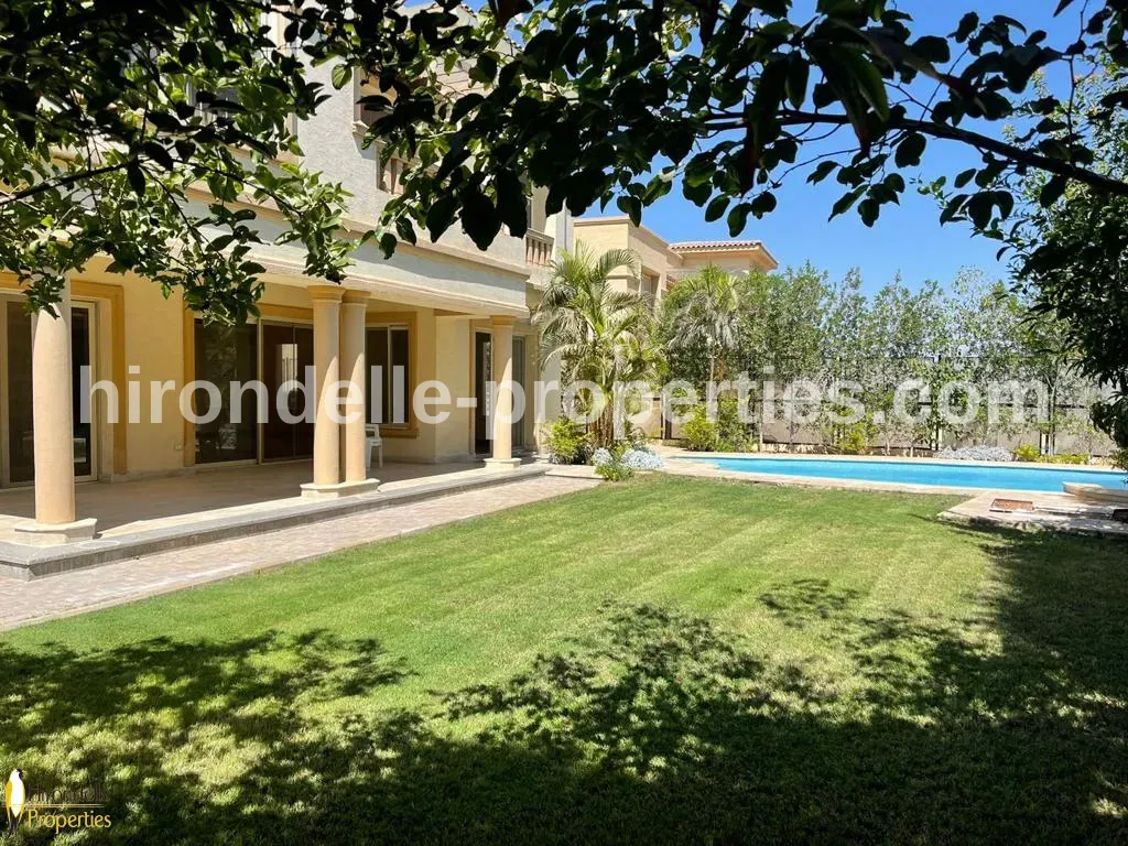 Villa With Private Pool For Rent In The Villa Compound