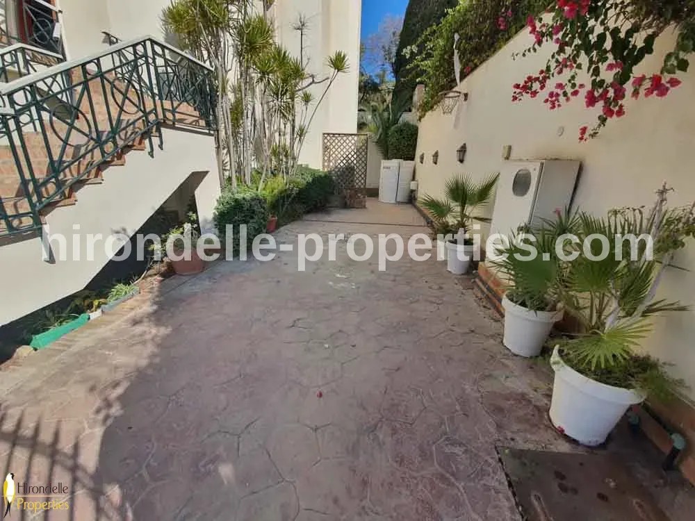 Villa With Garden For Sale In Katameya Heights