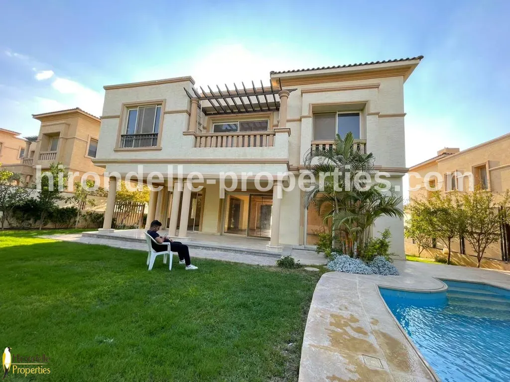 Villa With Private Pool For Rent In The Villa Compound